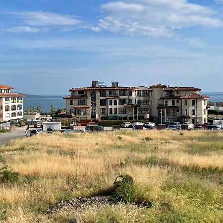Апартамент В Сарафово Apartment Burgas Luaran gambar