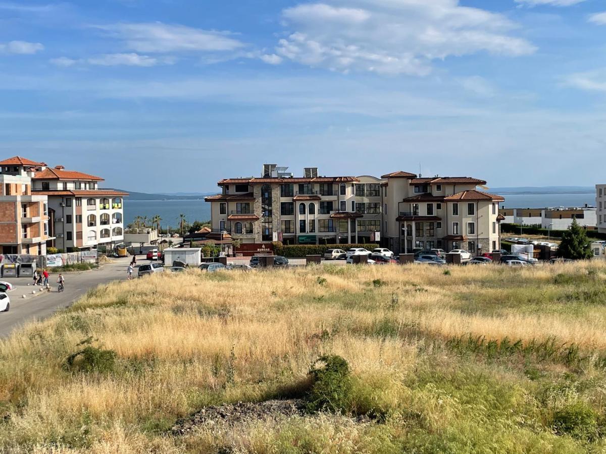 Апартамент В Сарафово Apartment Burgas Luaran gambar