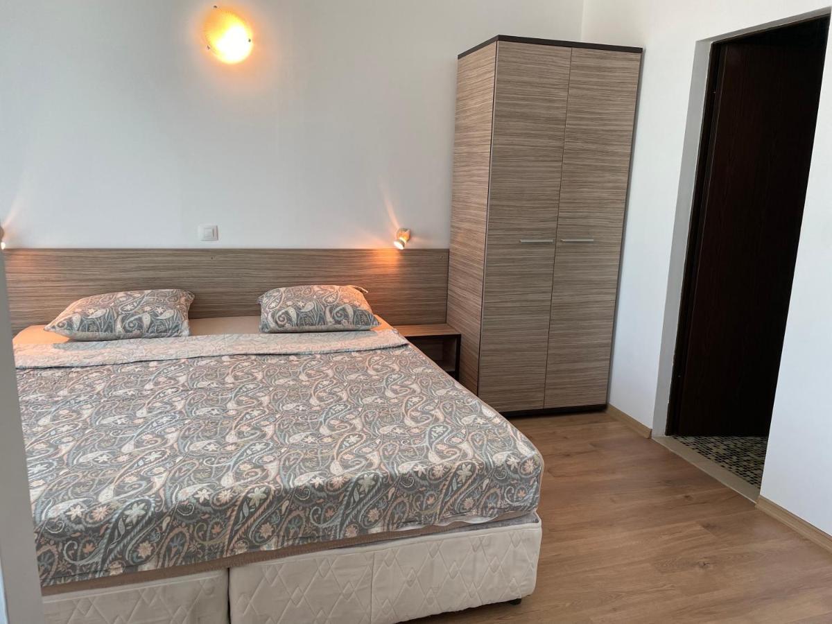 Апартамент В Сарафово Apartment Burgas Luaran gambar